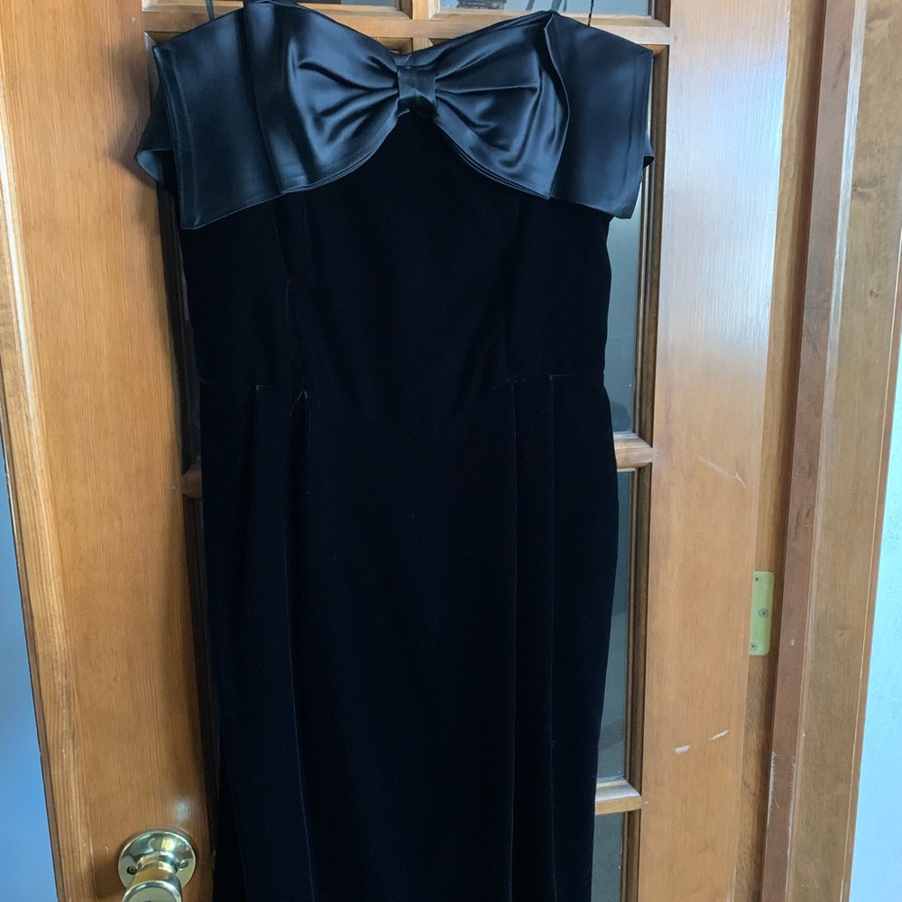 Roberta California black velvet short dress